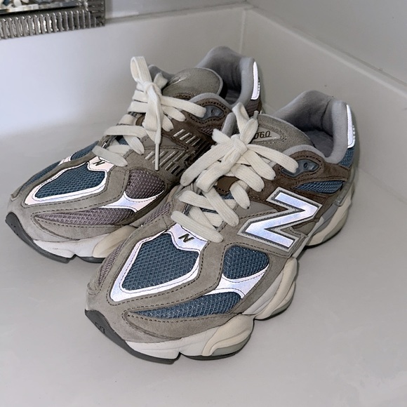 New Balance 9060 "sneakers Limited Edition Quartz Gr/ Team Cream - Picture 7 of 16